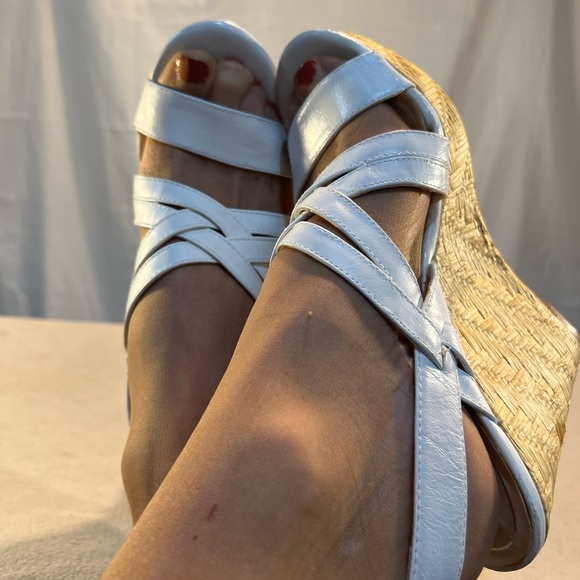 New Calvin Klein Spring/Summer Floral Dress - Picture 7 of 10